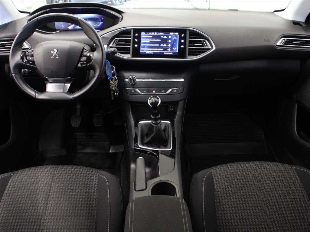 2021 Peugeot 308 - 8