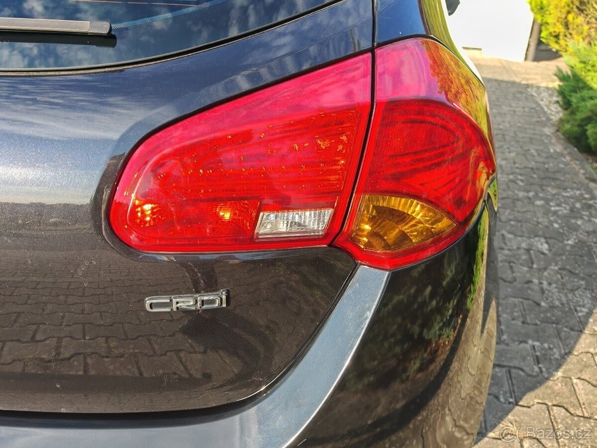 2012 Kia CEE'D - 11