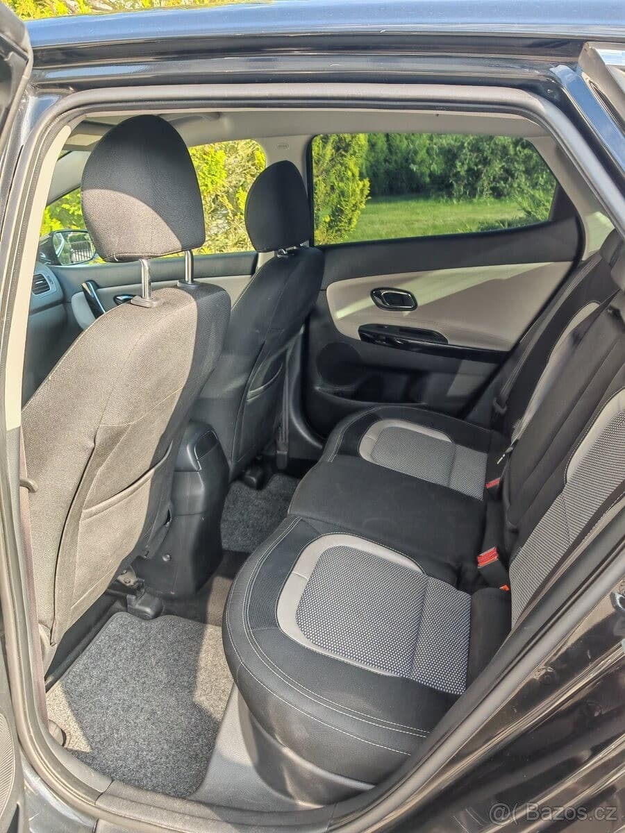 2012 Kia CEE'D - 15
