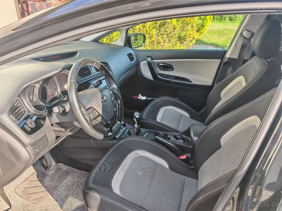 2012 Kia CEE'D - 6