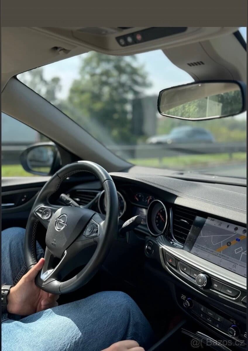 2018 Opel INSIGNIA - 3