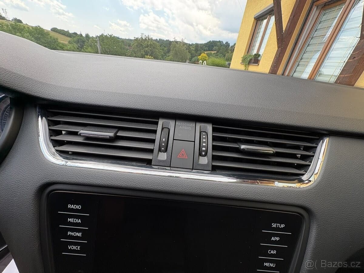 Škoda OCTAVIA - 14