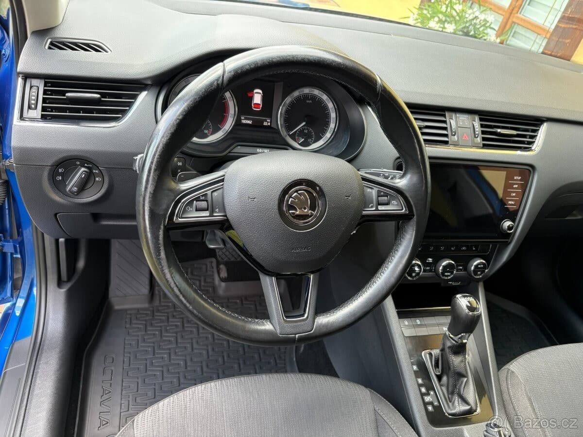 Škoda OCTAVIA - 15