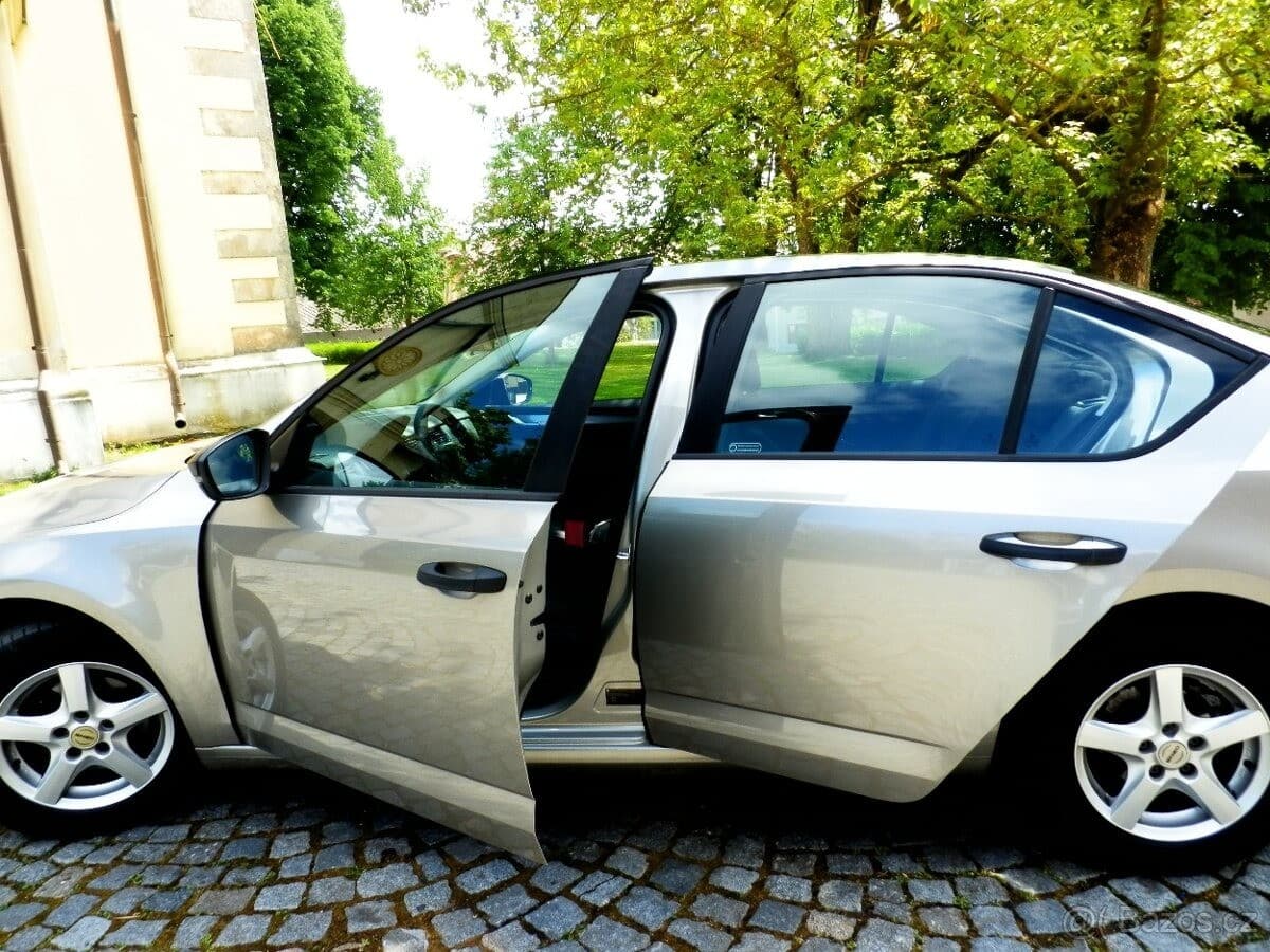 Škoda OCTAVIA - 6