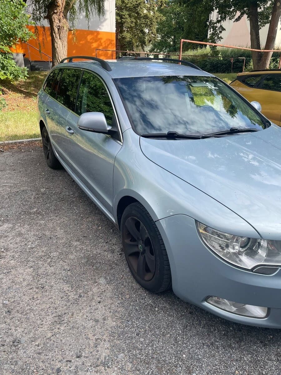 2010 Škoda SUPERB - 4