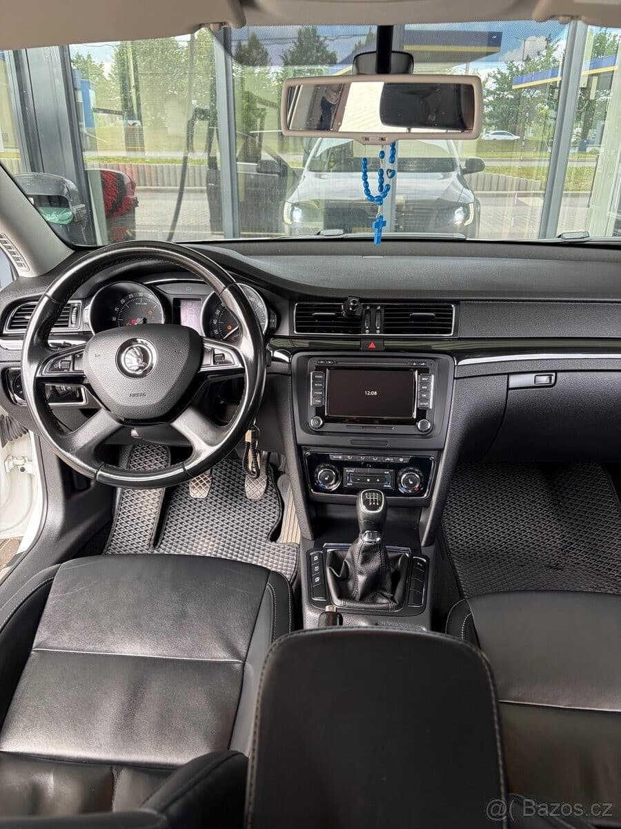 2014 Škoda SUPERB - 11