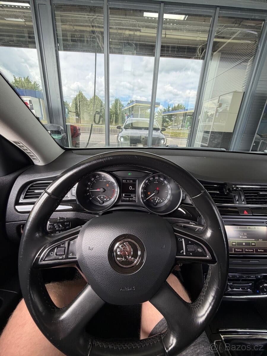 2014 Škoda SUPERB - 13