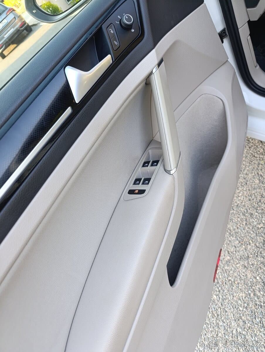 2015 Volkswagen GOLF - 12