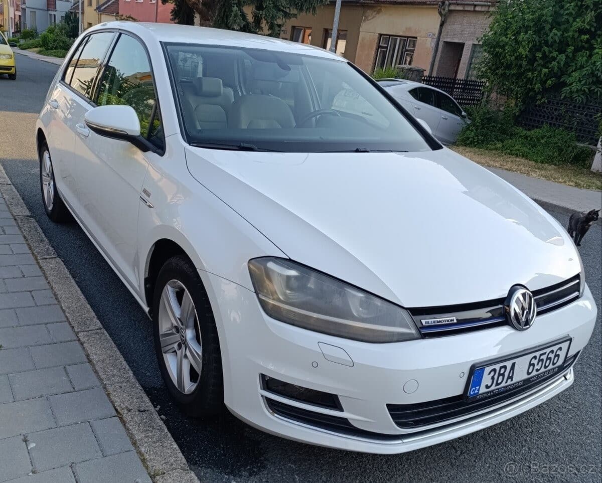 2015 Volkswagen GOLF - 16