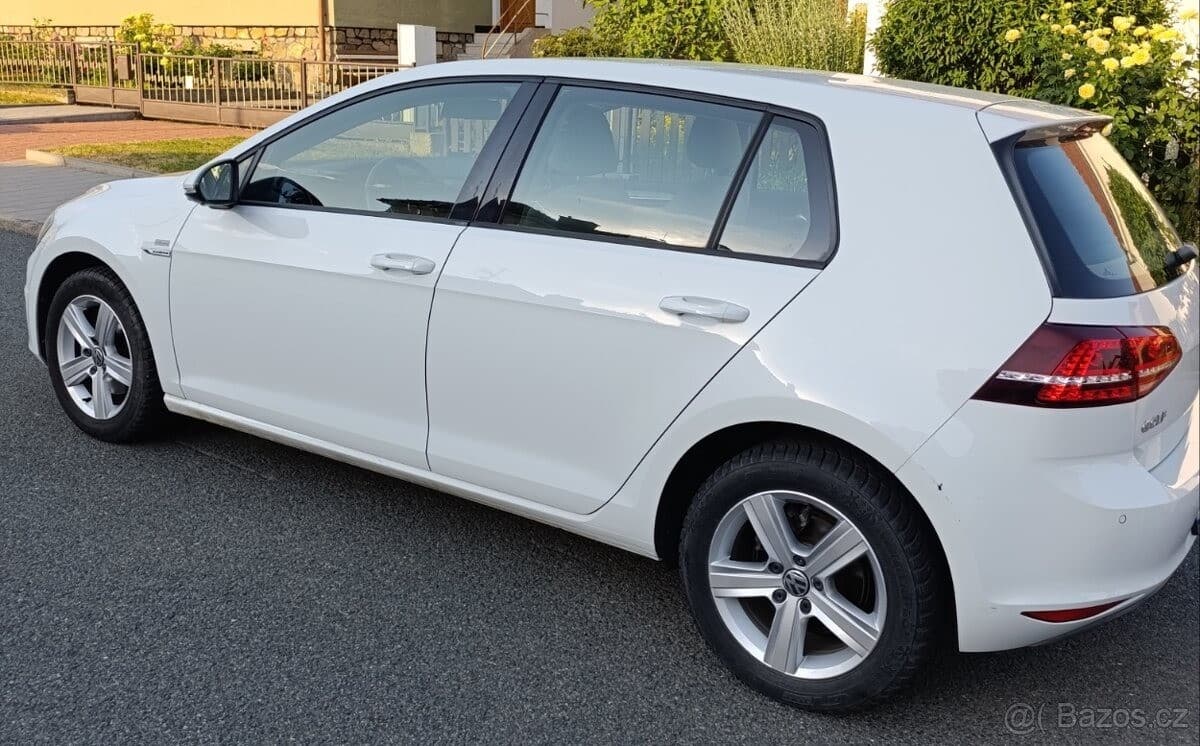 2015 Volkswagen GOLF - 2