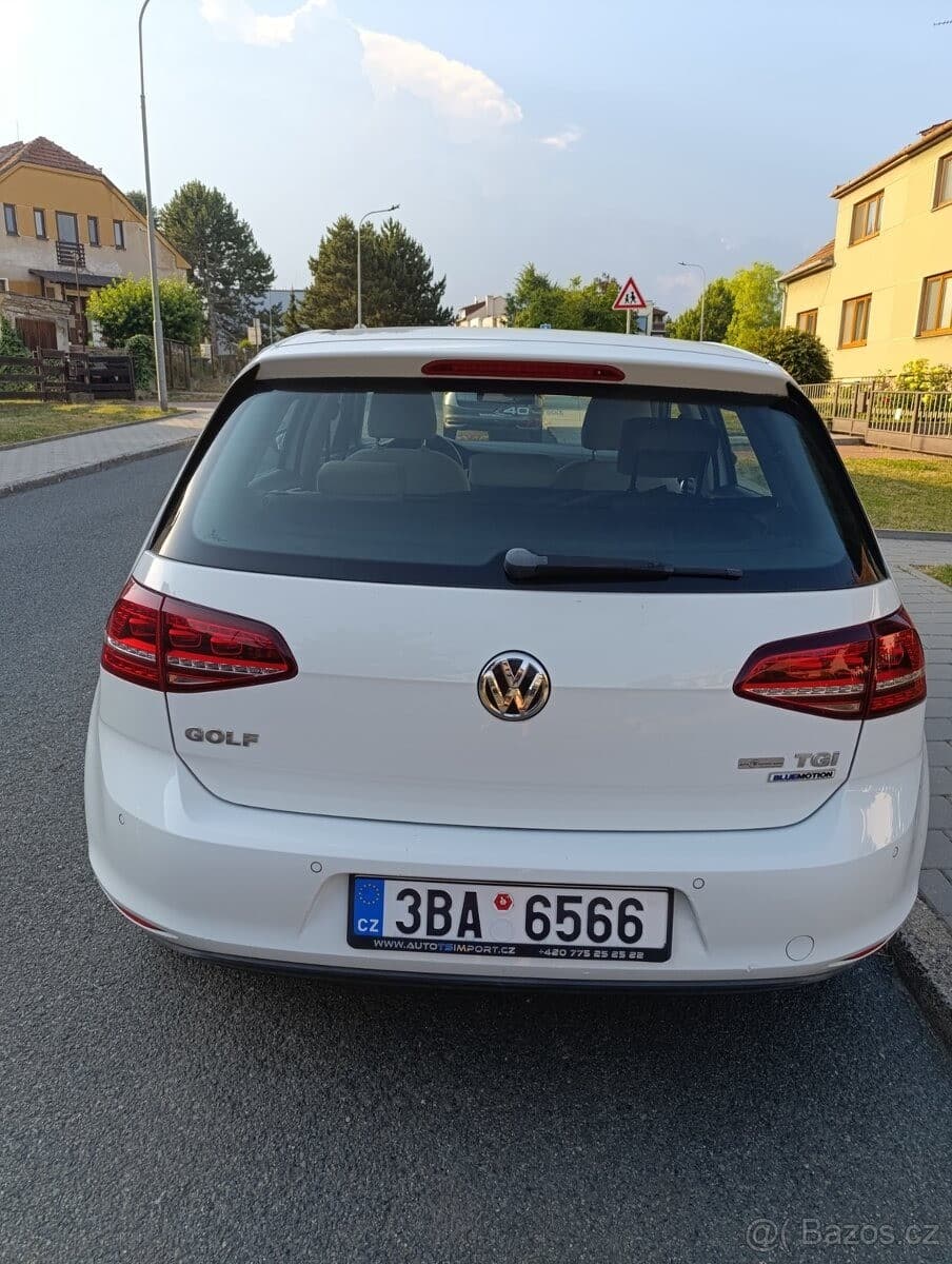 2015 Volkswagen GOLF - 9