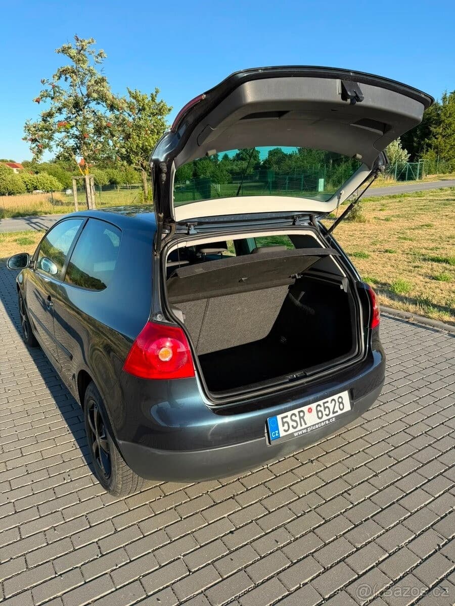 Volkswagen GOLF - 2