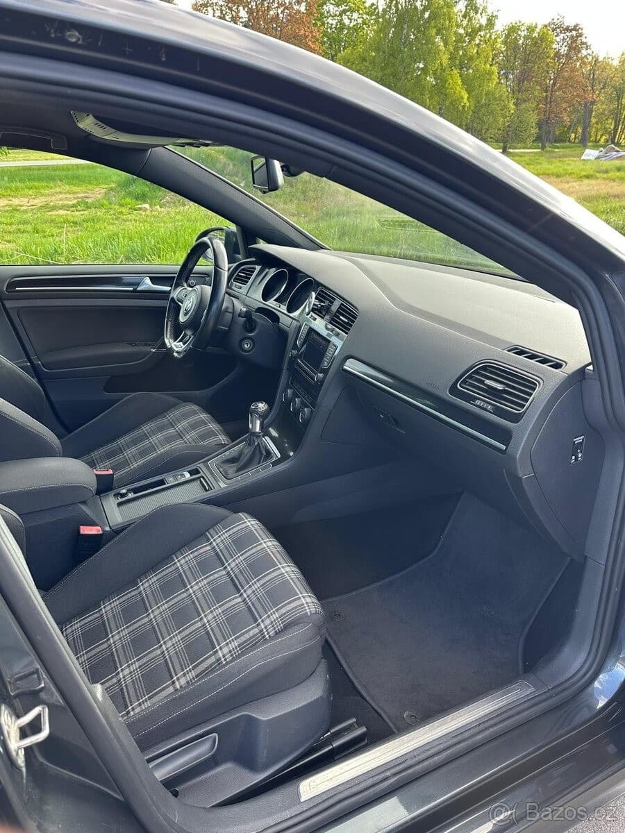 2014 Volkswagen GOLF - 10
