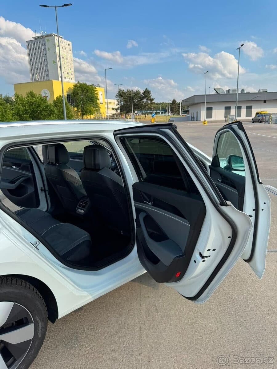 Volkswagen PASSAT - 7