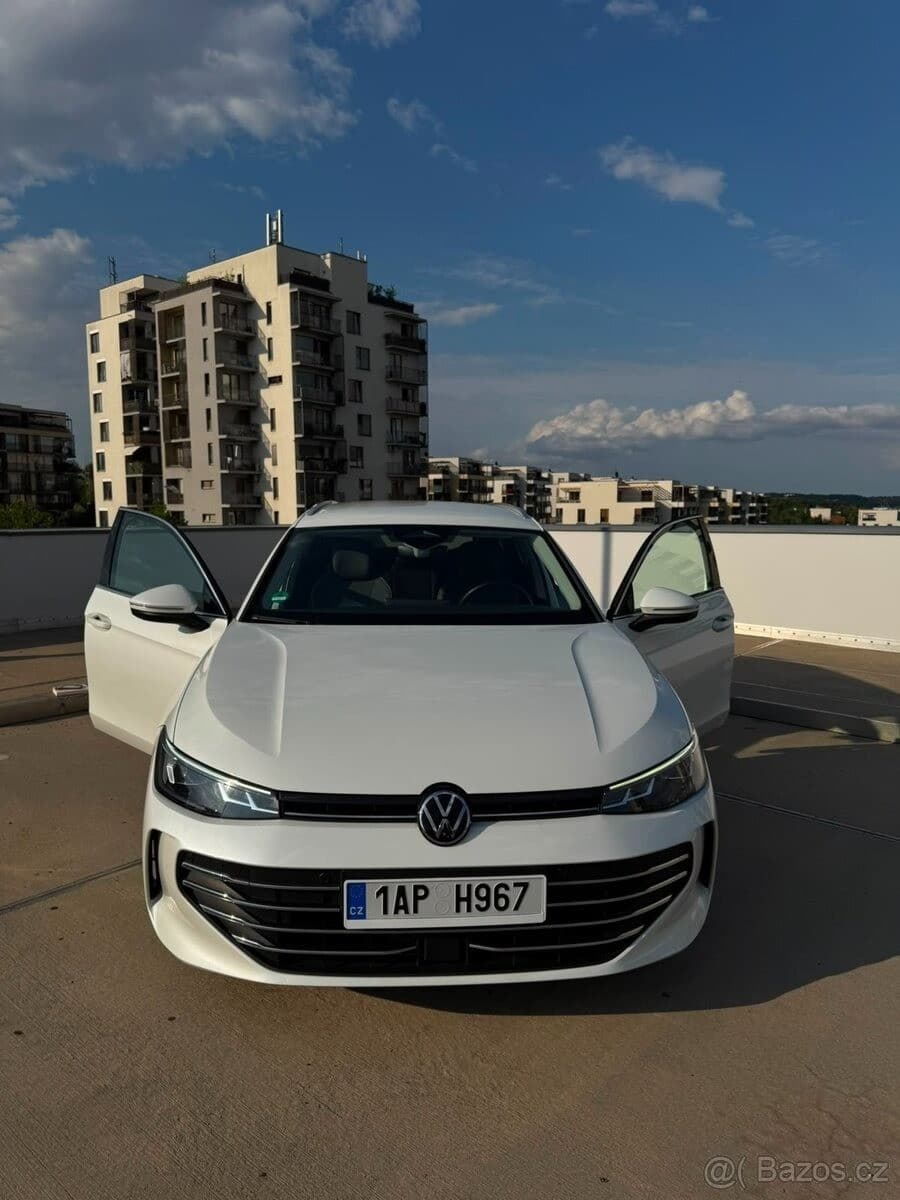 Volkswagen PASSAT - 8