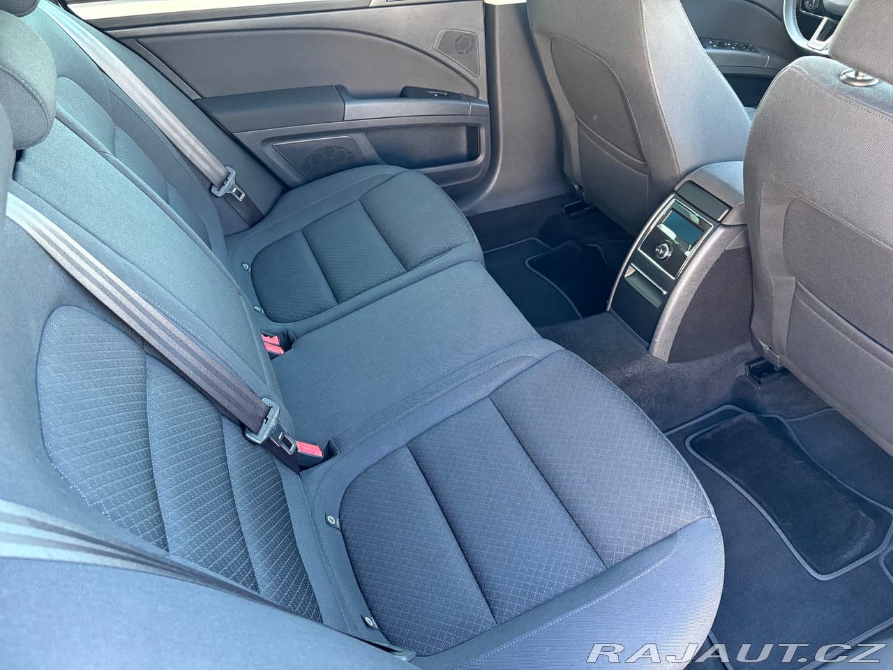 2014 Škoda SUPERB - 16