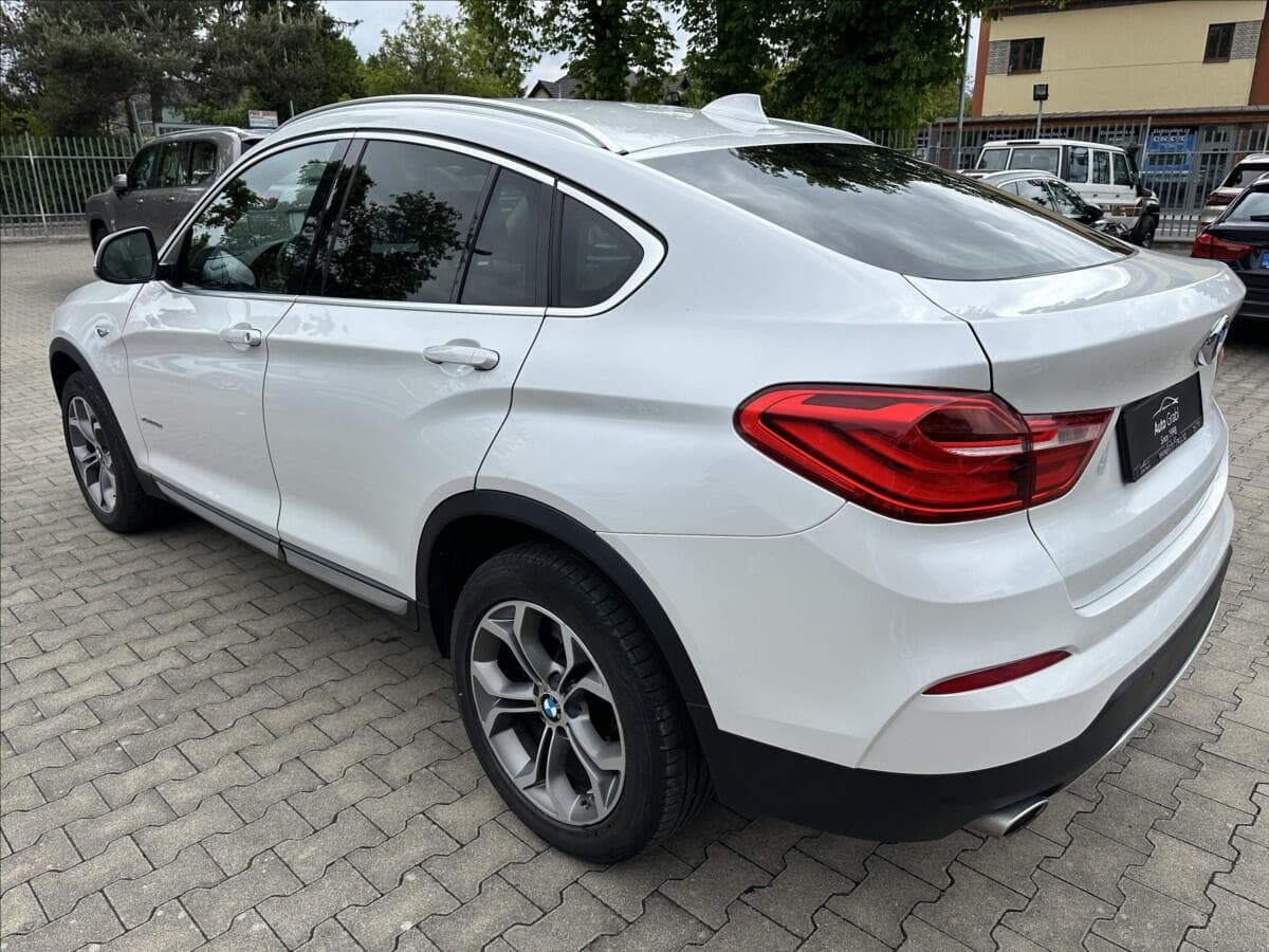 2017 BMW X4 - 8