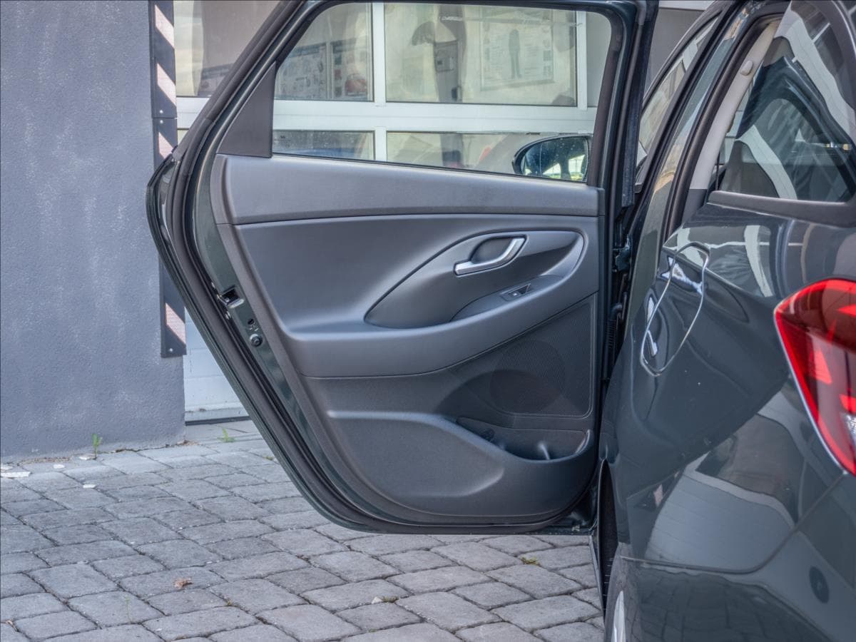 2026 Hyundai i30 - 14