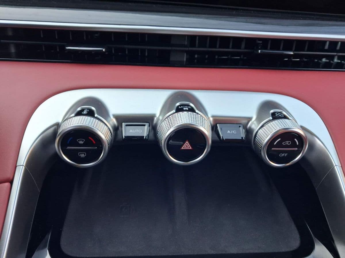 2025 Omoda 9 - 15