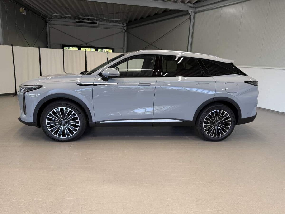 2025 Omoda 9 - 4
