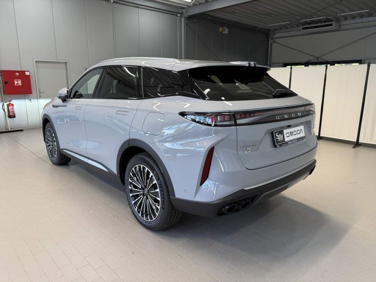 2025 Omoda 9 - 5