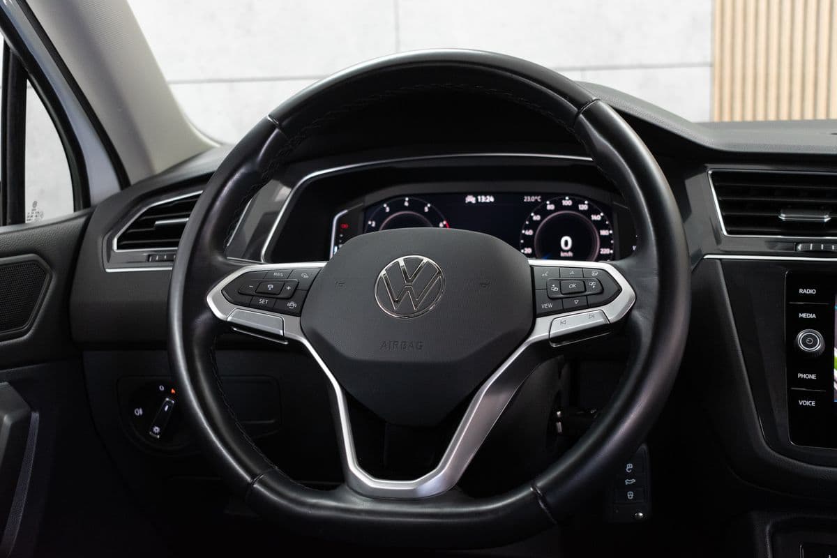 2023 Volkswagen TIGUAN - 17