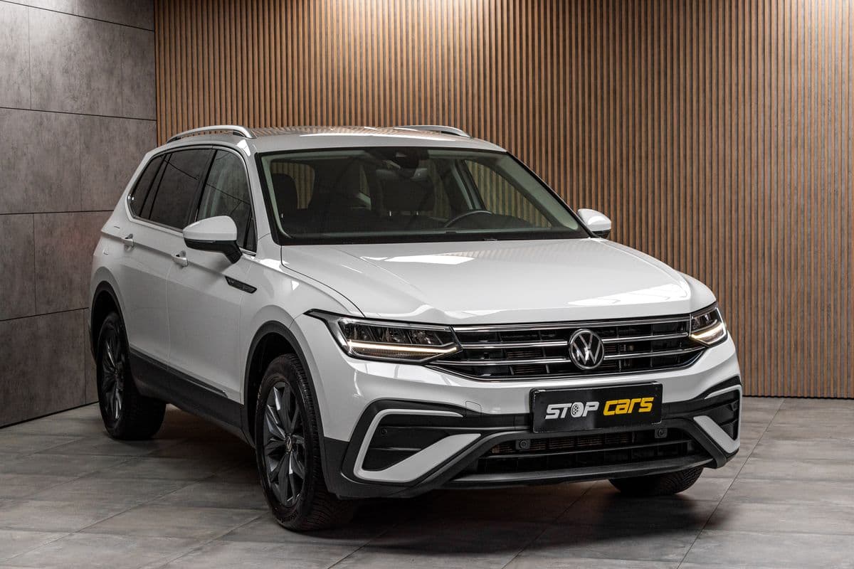 2023 Volkswagen TIGUAN - 3