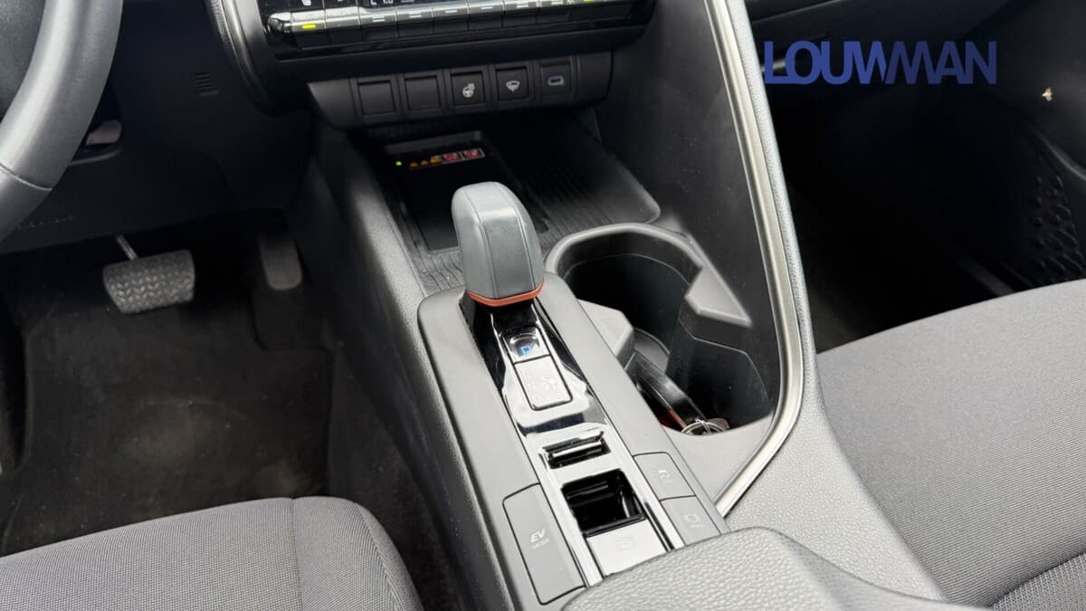 2024 Toyota C-HR - 11