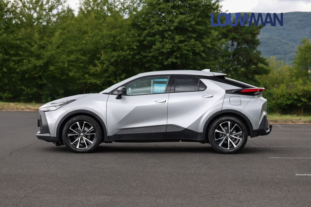 2024 Toyota C-HR - 3