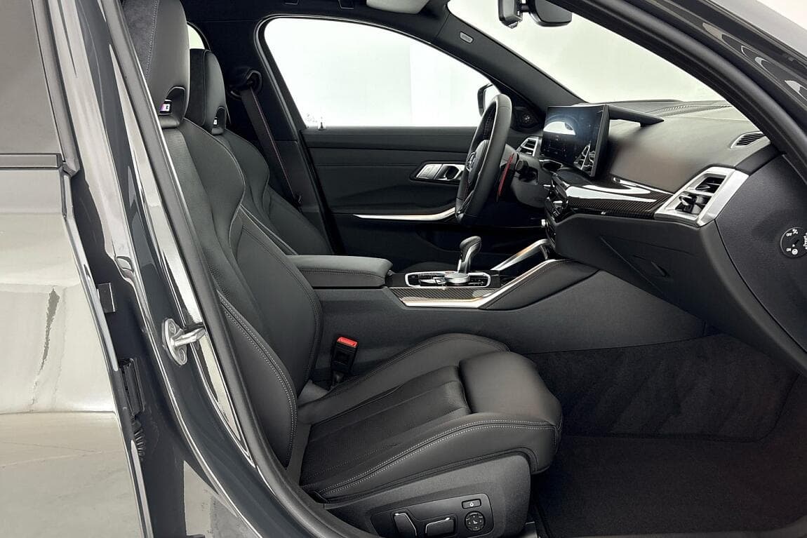 2025 BMW M3 - 12