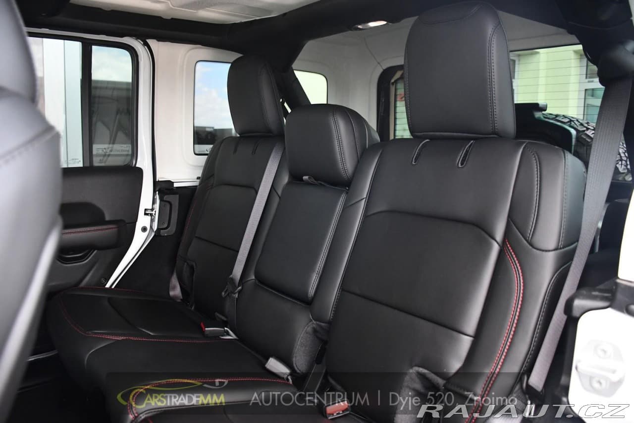2025 Jeep WRANGLER - 14