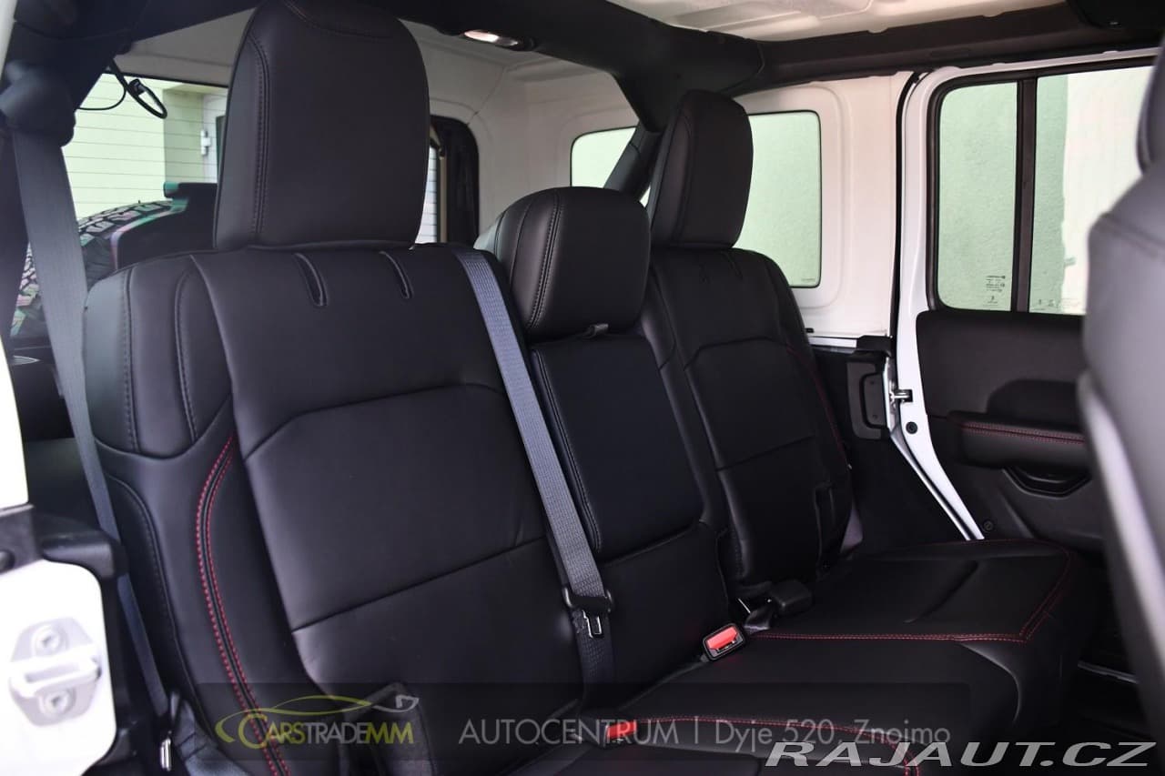 2025 Jeep WRANGLER - 20