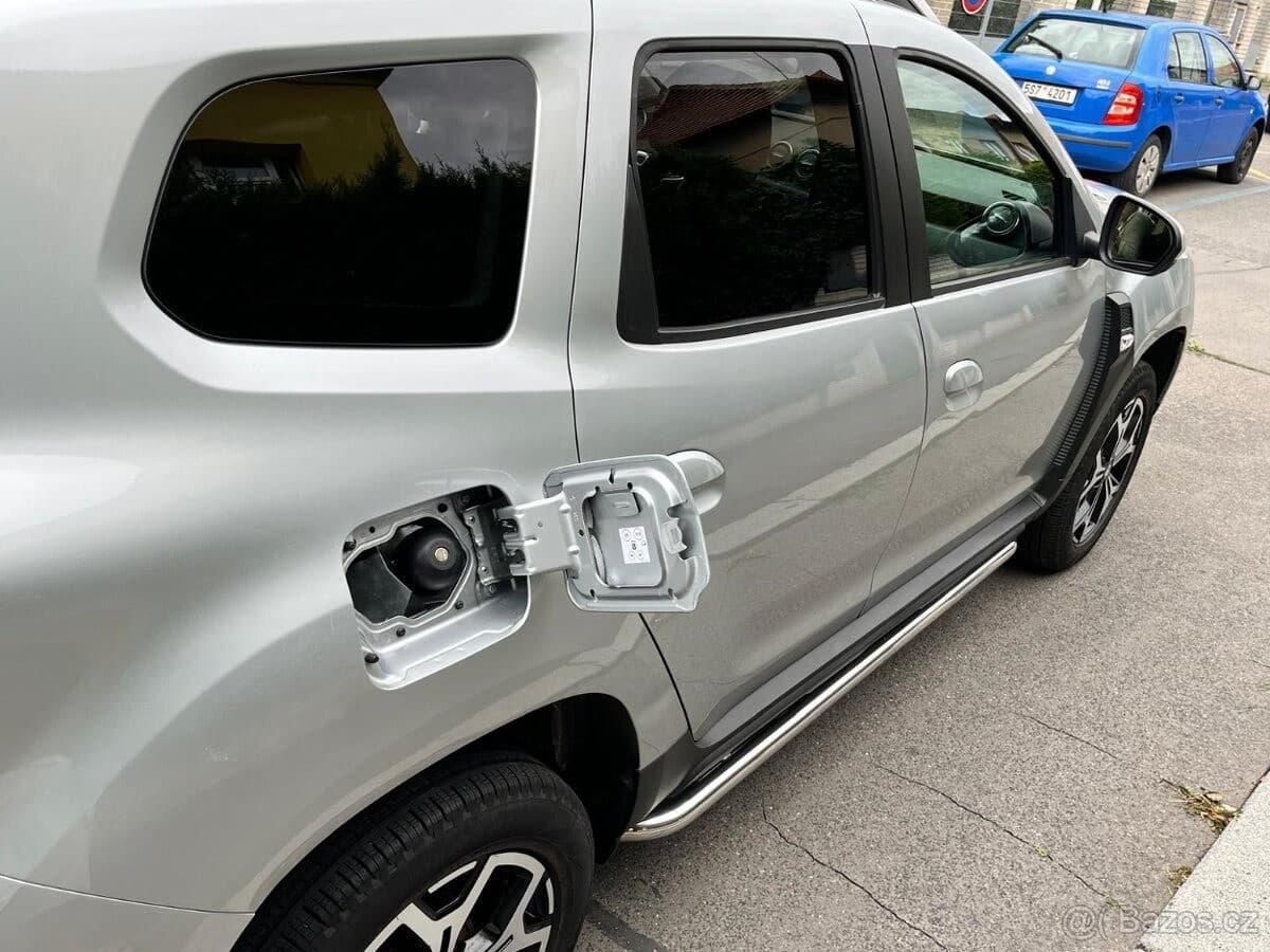 2020 Dacia DUSTER - 16