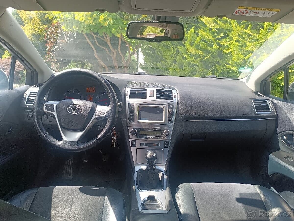Toyota AVENSIS - 7
