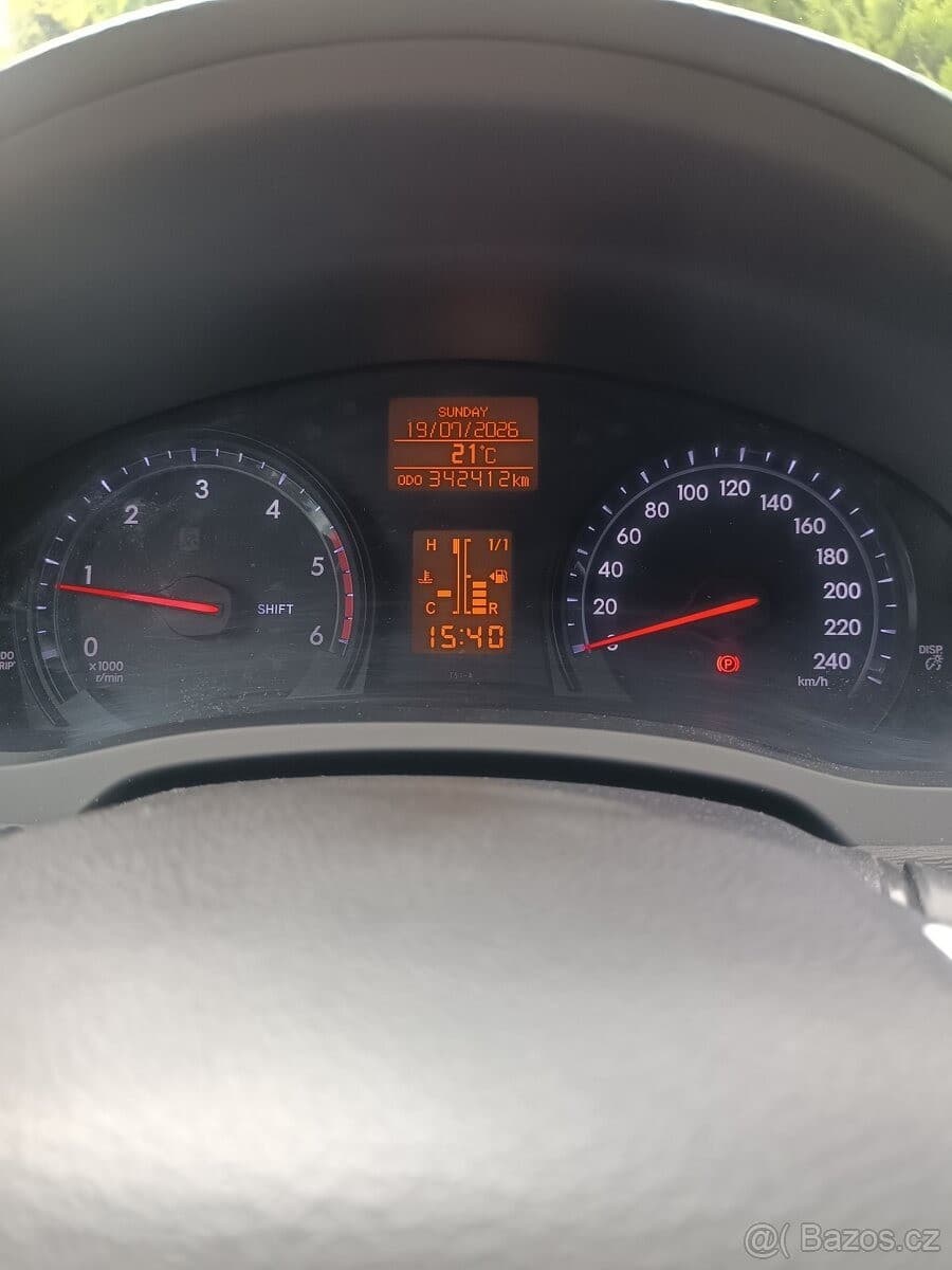 Toyota AVENSIS - 9