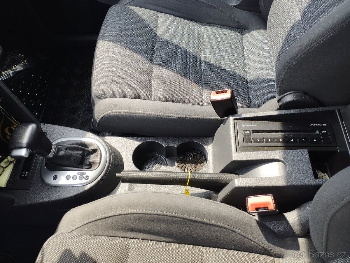 Volkswagen TOURAN - 13