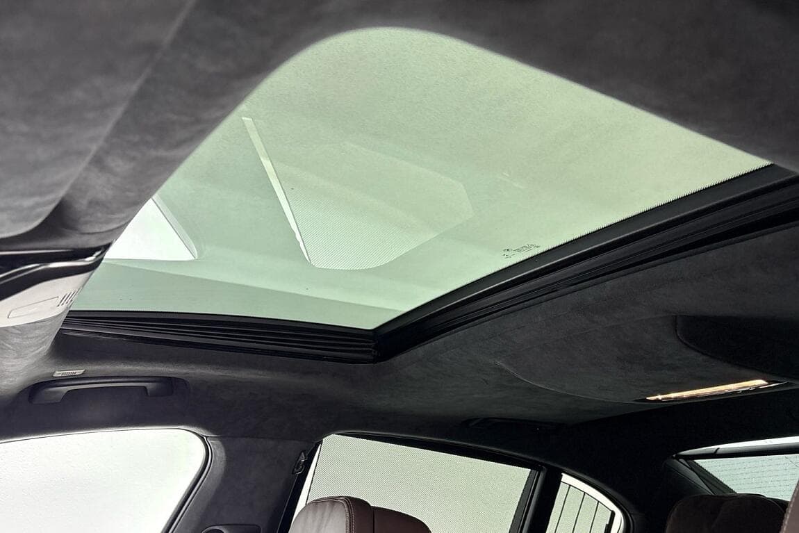 2021 BMW 7-SERIES - 17