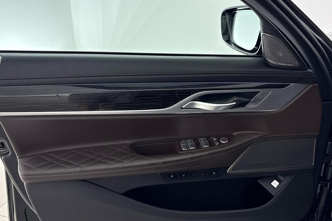 2021 BMW 7-SERIES - 18