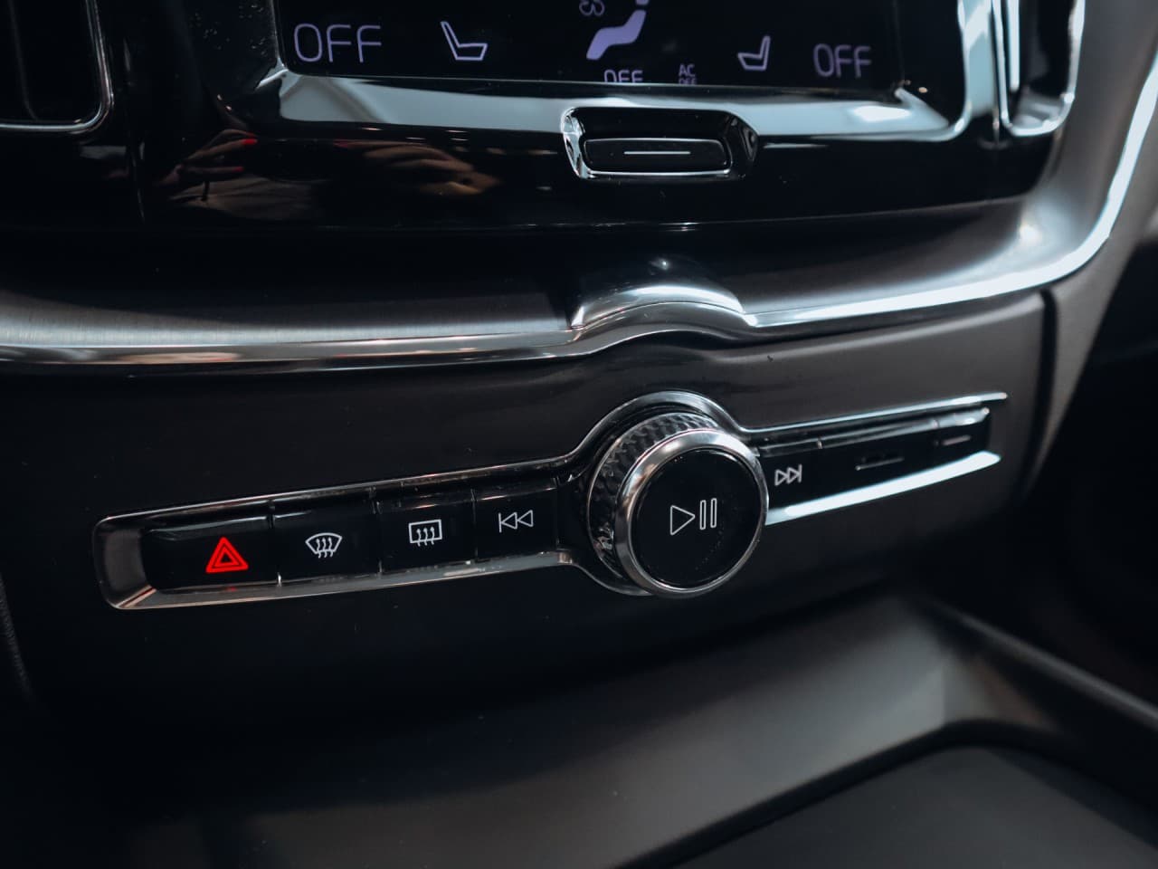2021 Volvo XC60 - 10