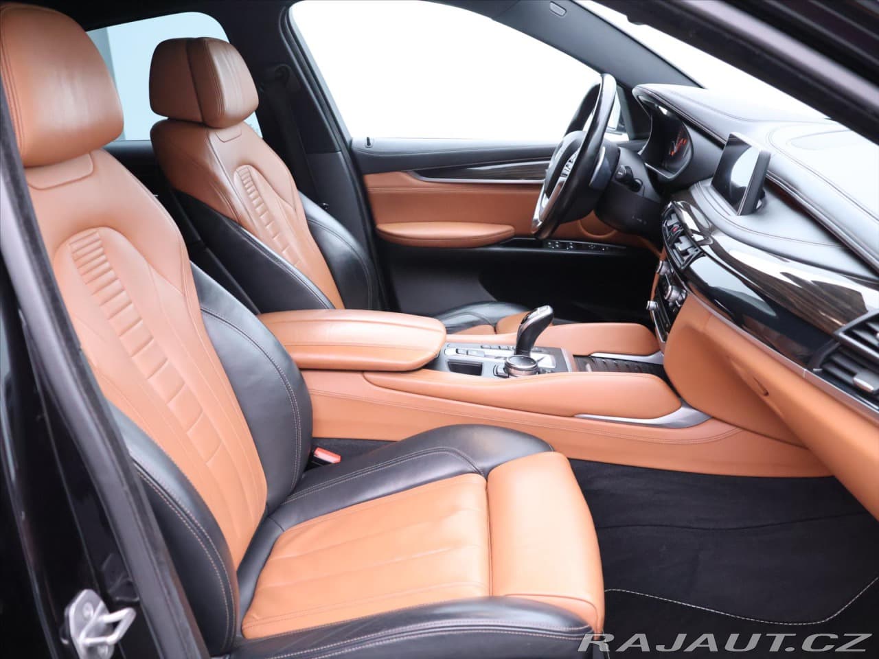 2015 BMW X6 - 12
