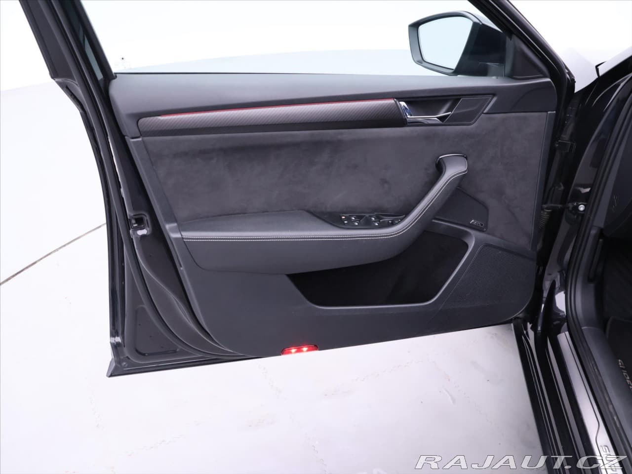 2020 Škoda SUPERB - 11