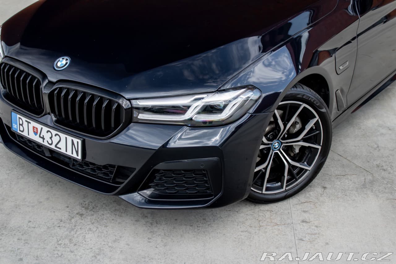 2022 BMW 5-SERIES - 3