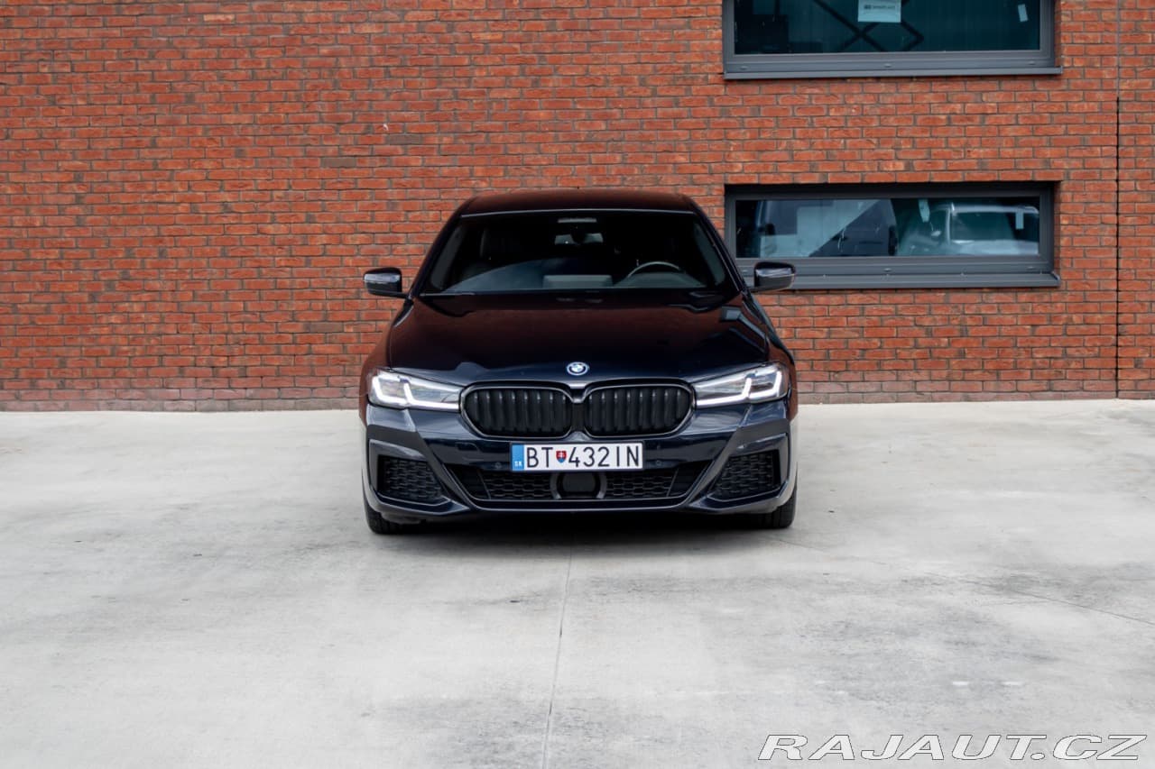 2022 BMW 5-SERIES - 4