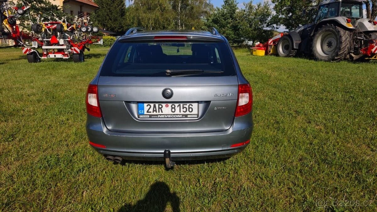 2012 Škoda SUPERB - 4