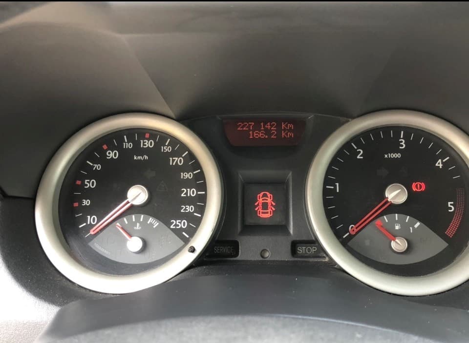 2004 Renault MEGANE - 7