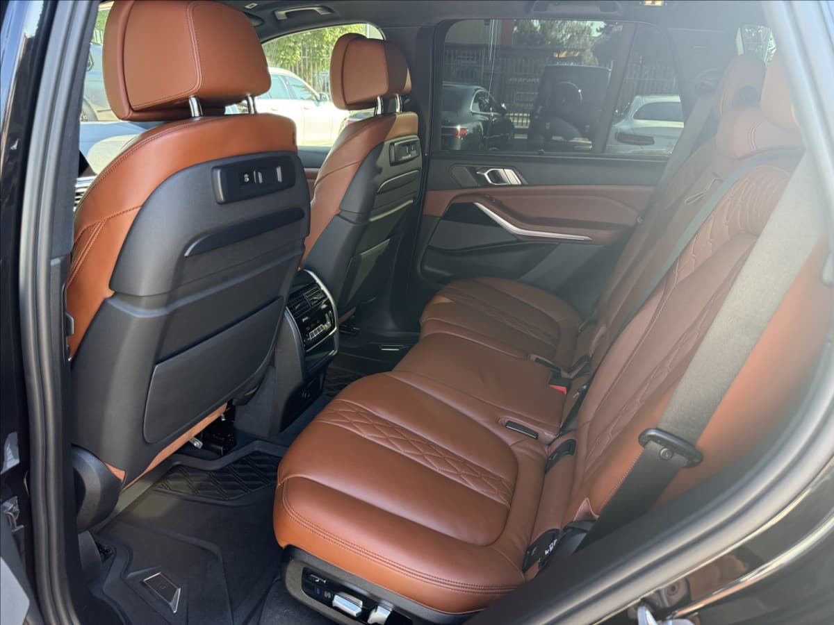 2019 BMW X5 - 12