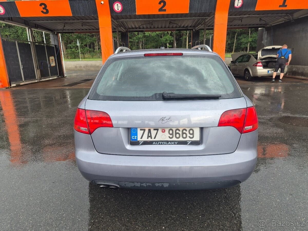 Audi A4 - 5