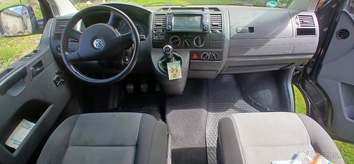 2008 Volkswagen MULTIVAN - 12