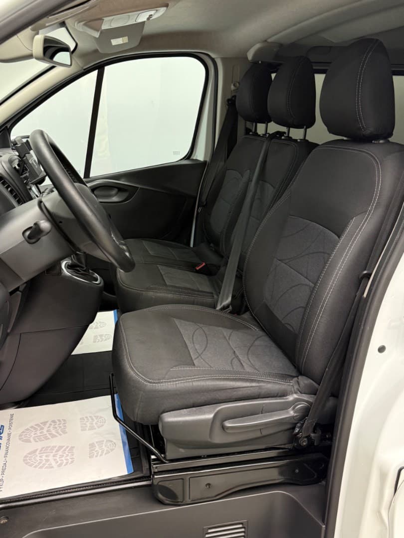 2021 Renault TRAFIC - 13