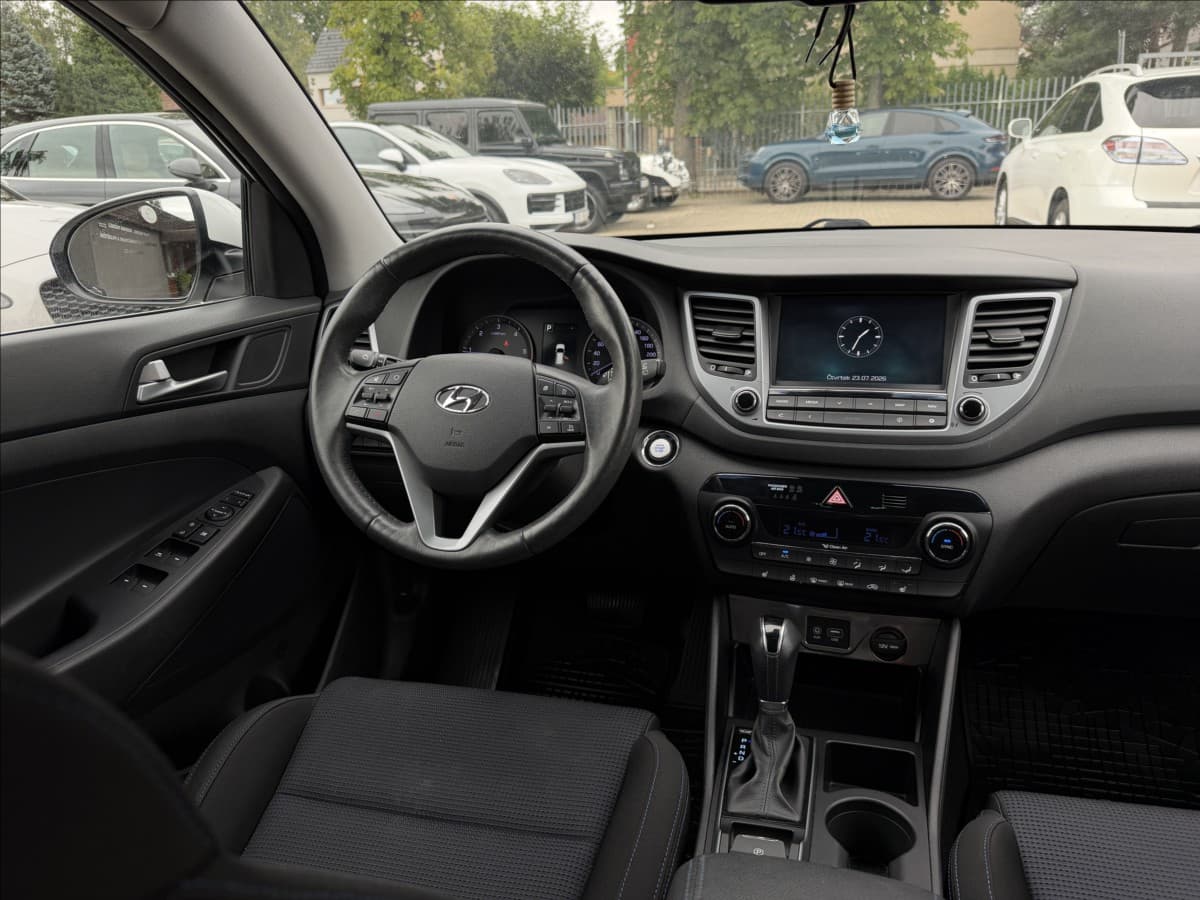 2016 Hyundai TUCSON - 12